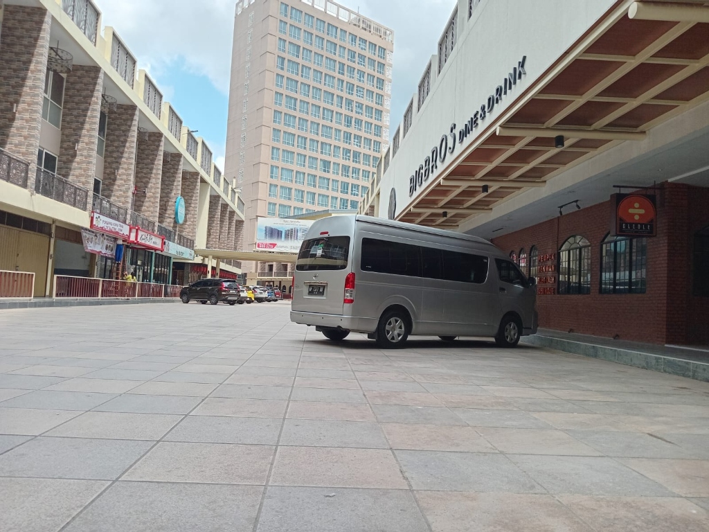 3. Toyota Hiace Commuter rental with driver in Batam